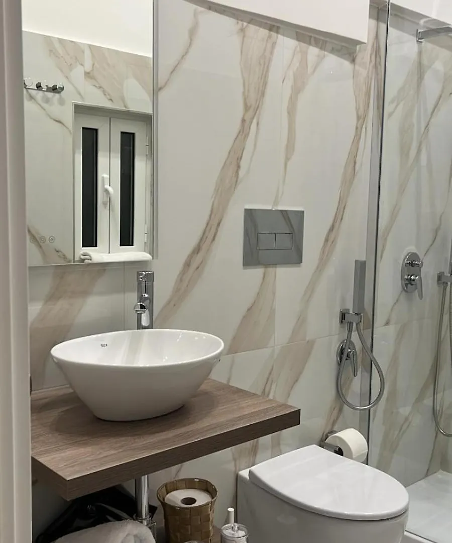 Holiday home Guest House Napul'E Naples Italy